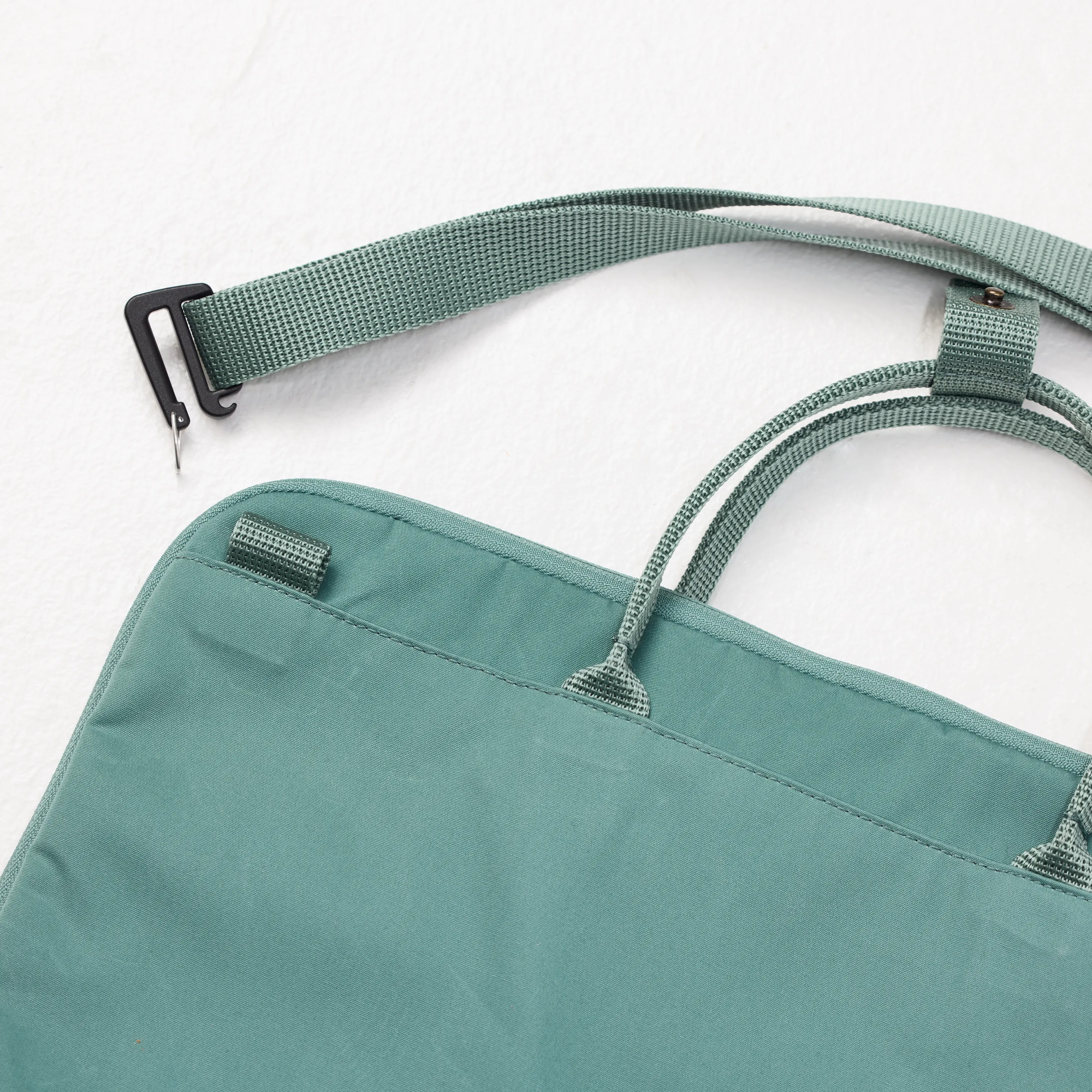 1960 Laptop Bag - Image 11