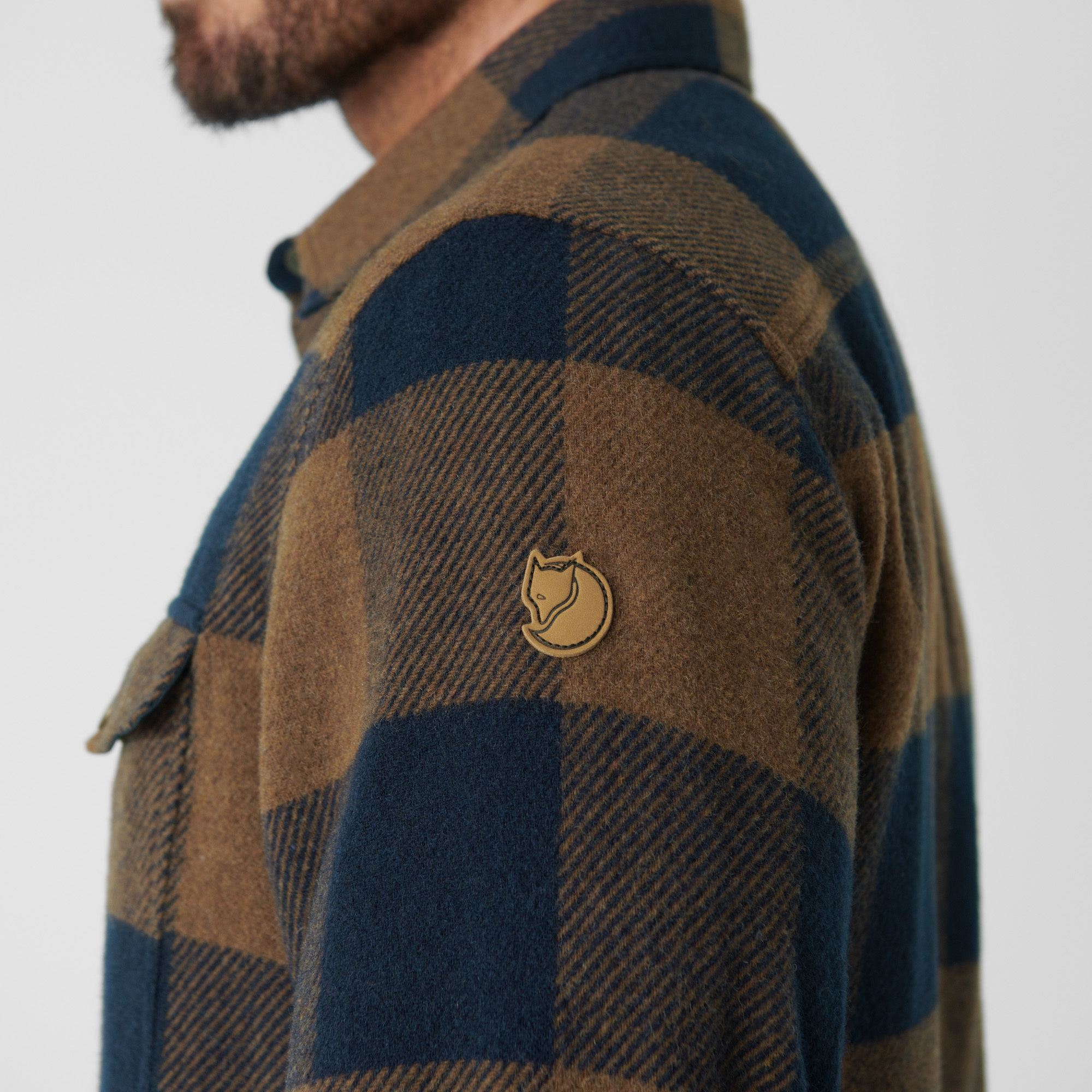 Canada Shirt M - Image 11