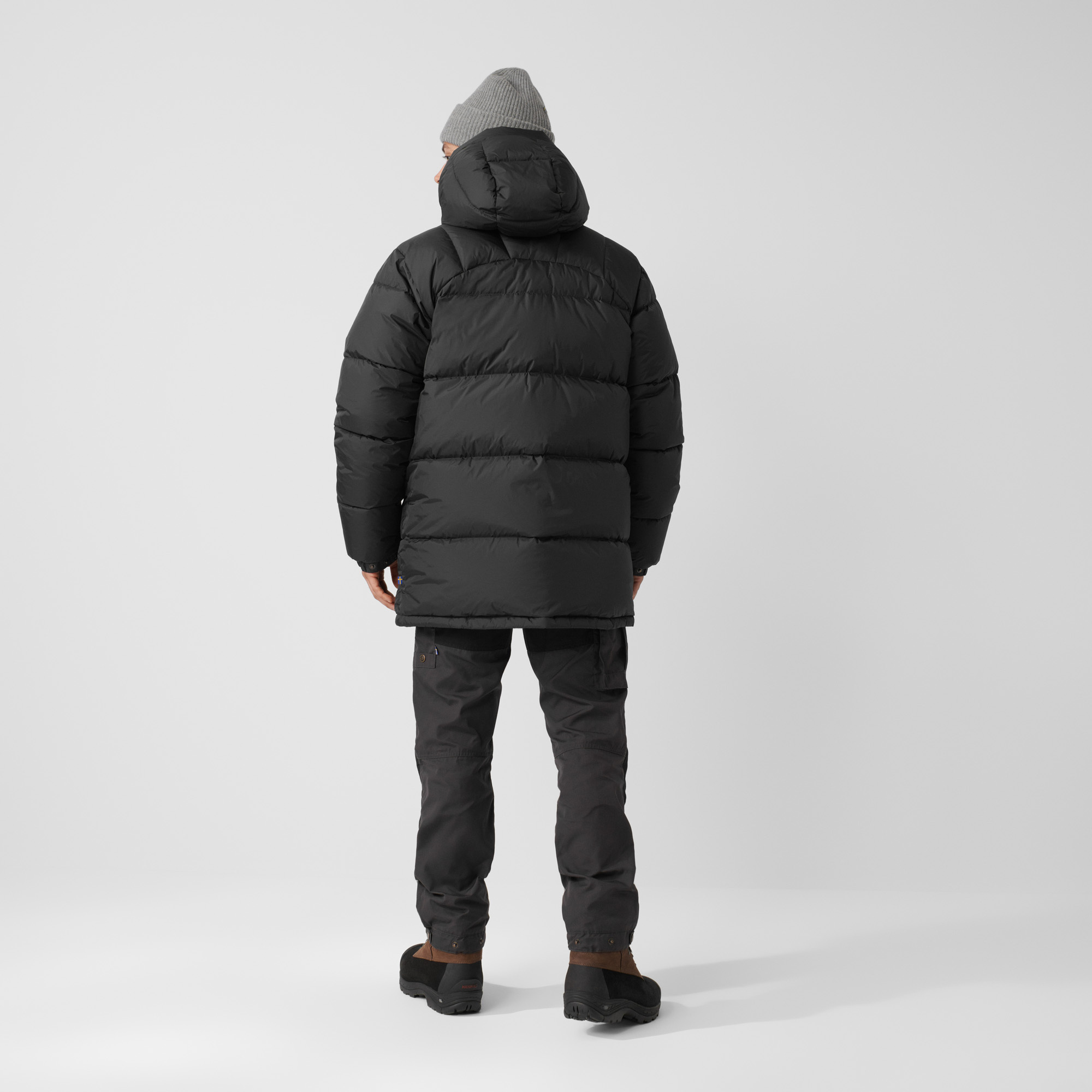Expedition Down Jacket M - Image 2