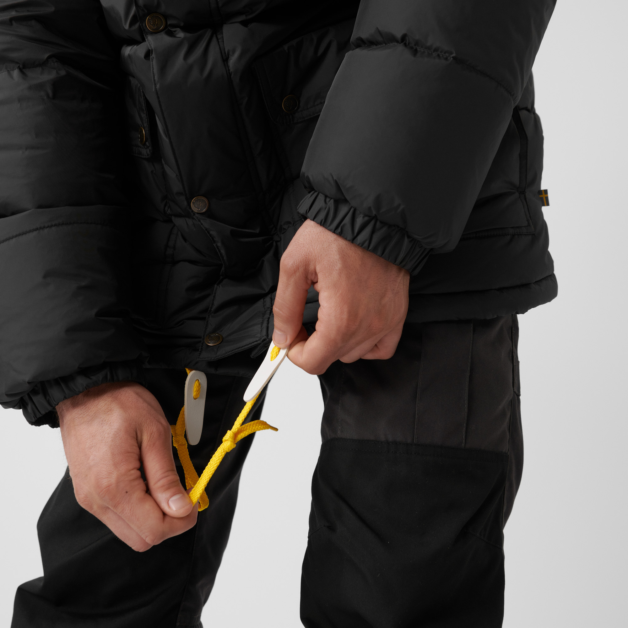 Expedition Down Jacket M - Image 4