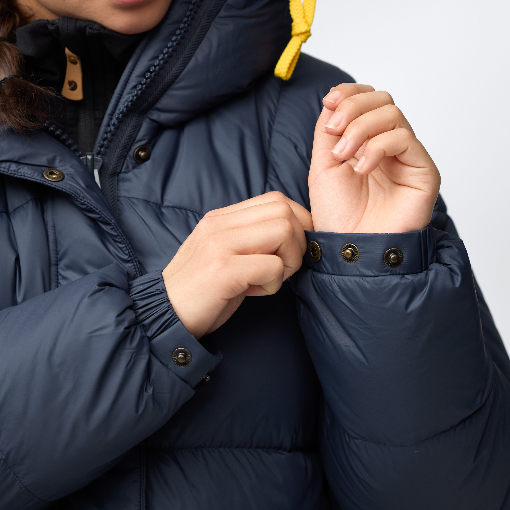 Expedition Long Down Parka W - Image 11