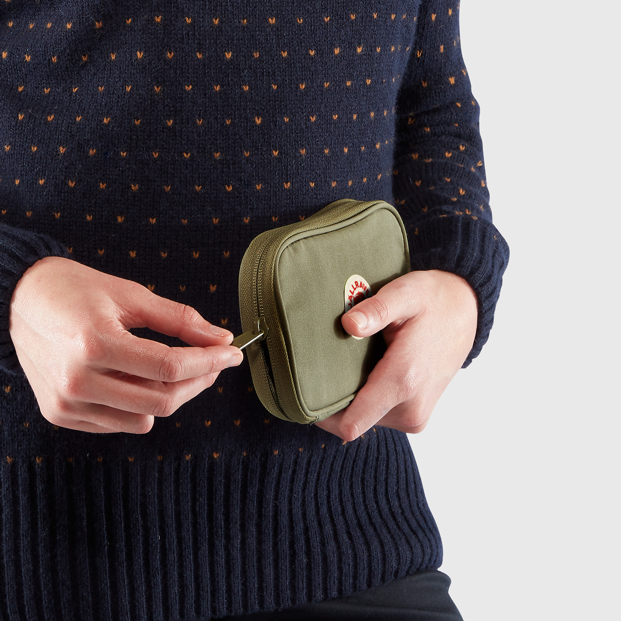 Kånken Travel Wallet - Image 3