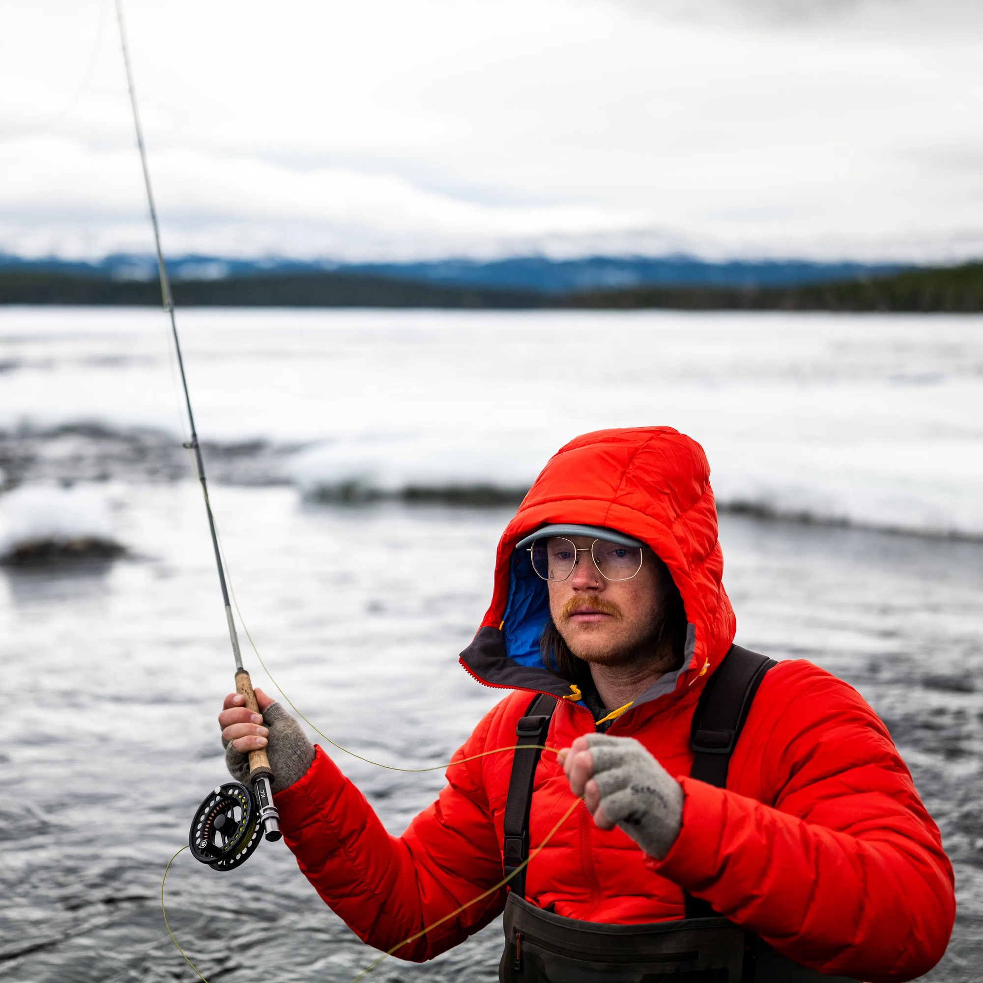 Expedition Pack Down Hoodie M - Image 17