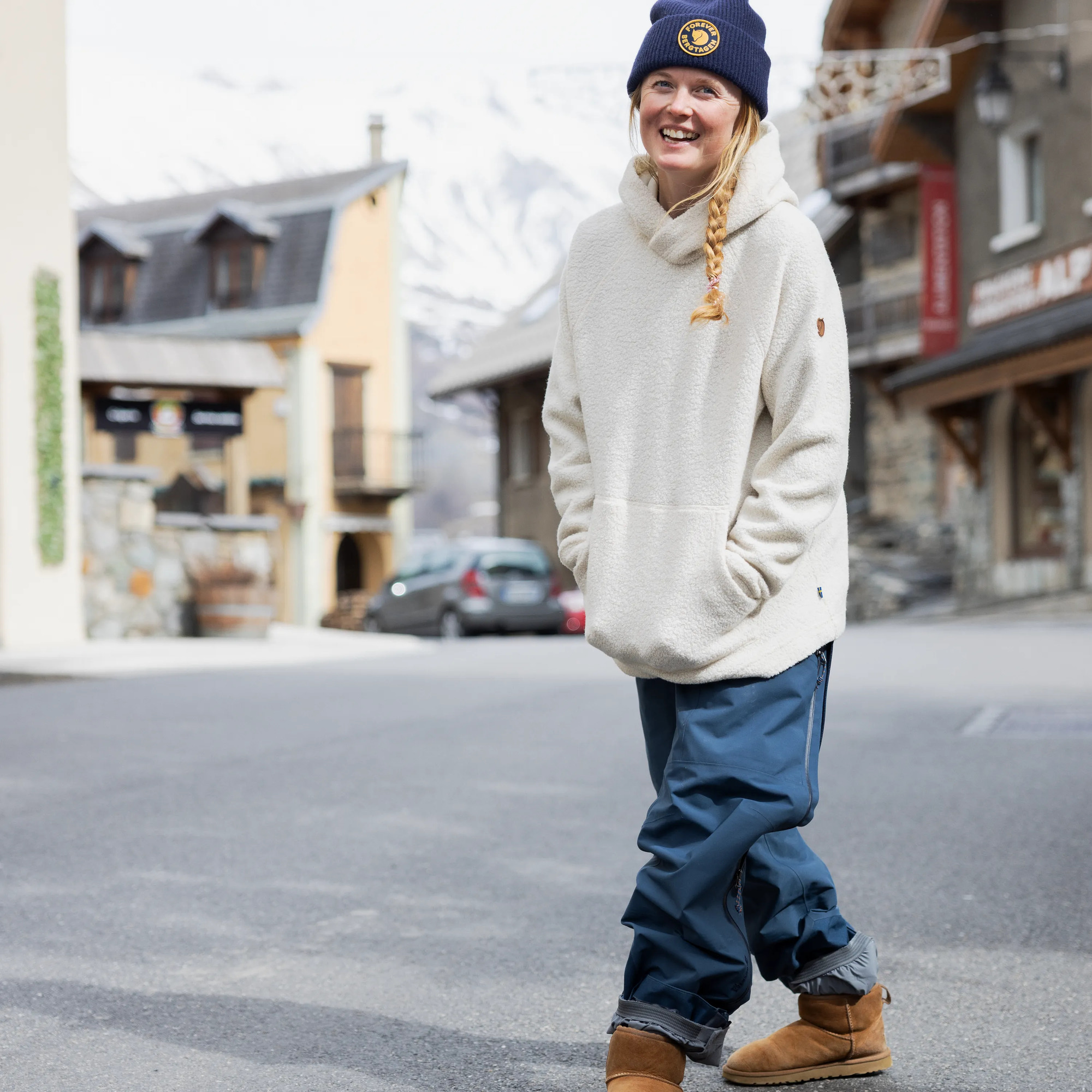 Kaitum Hoodie W - Image 11