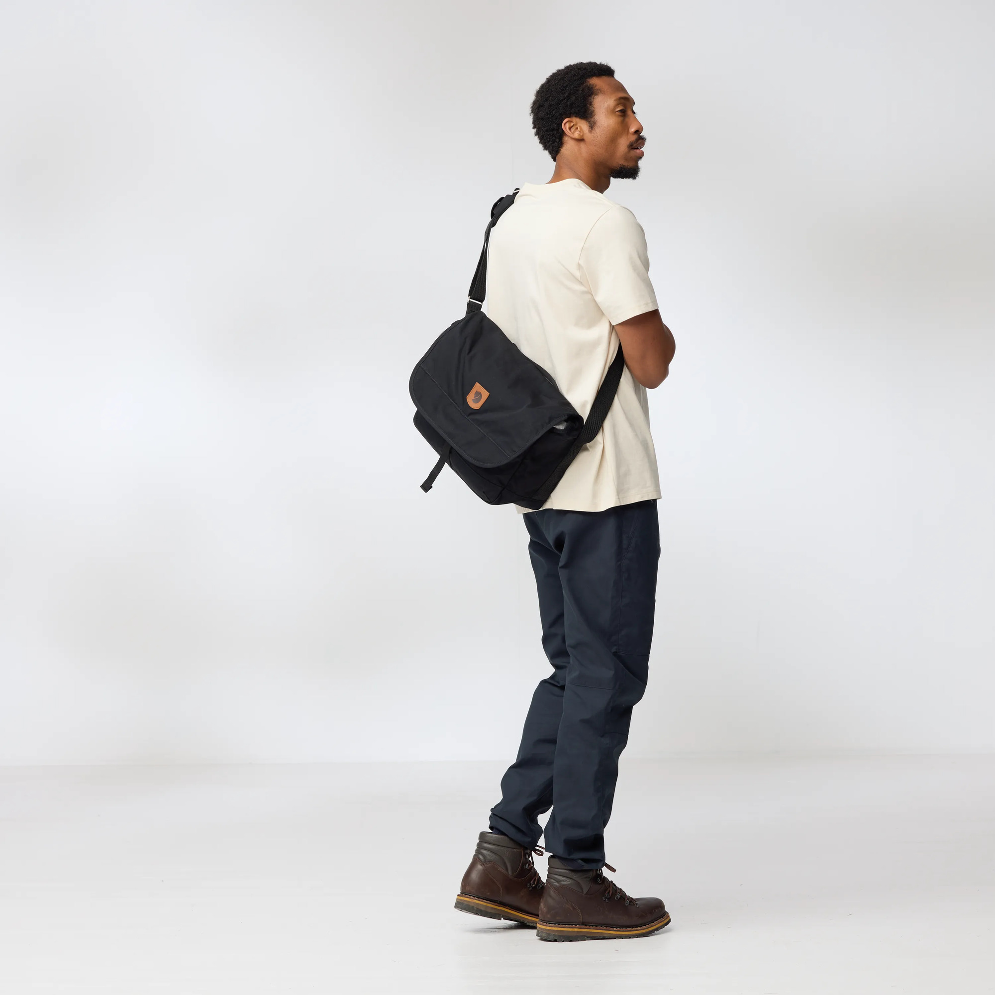 Greenland Shoulder Bag - Image 1