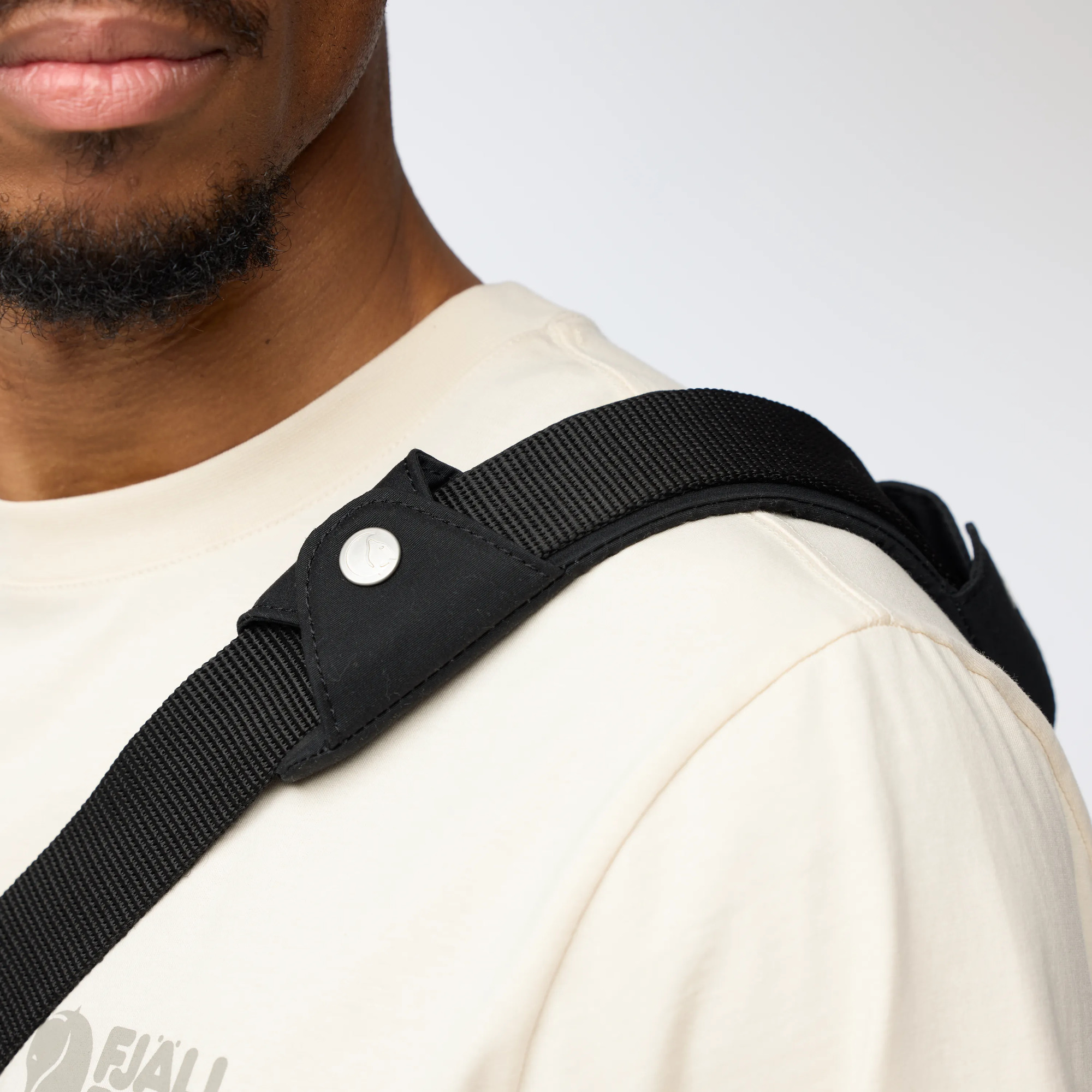 Greenland Shoulder Bag - Image 8