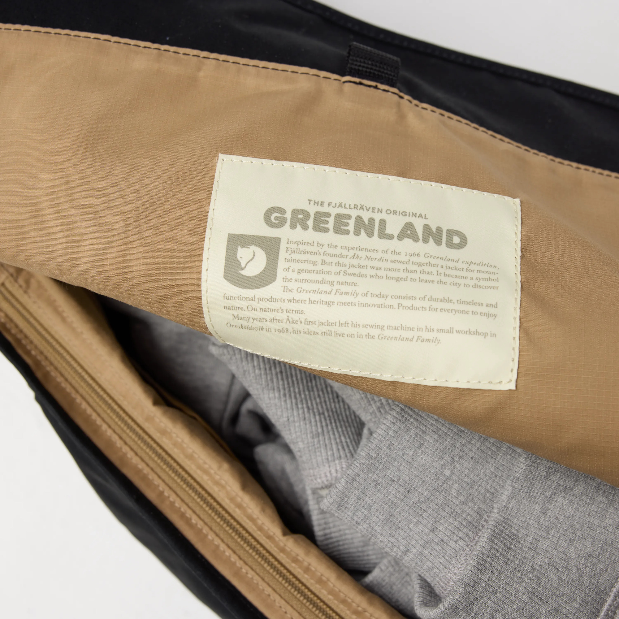 Greenland Shoulder Bag - Image 13