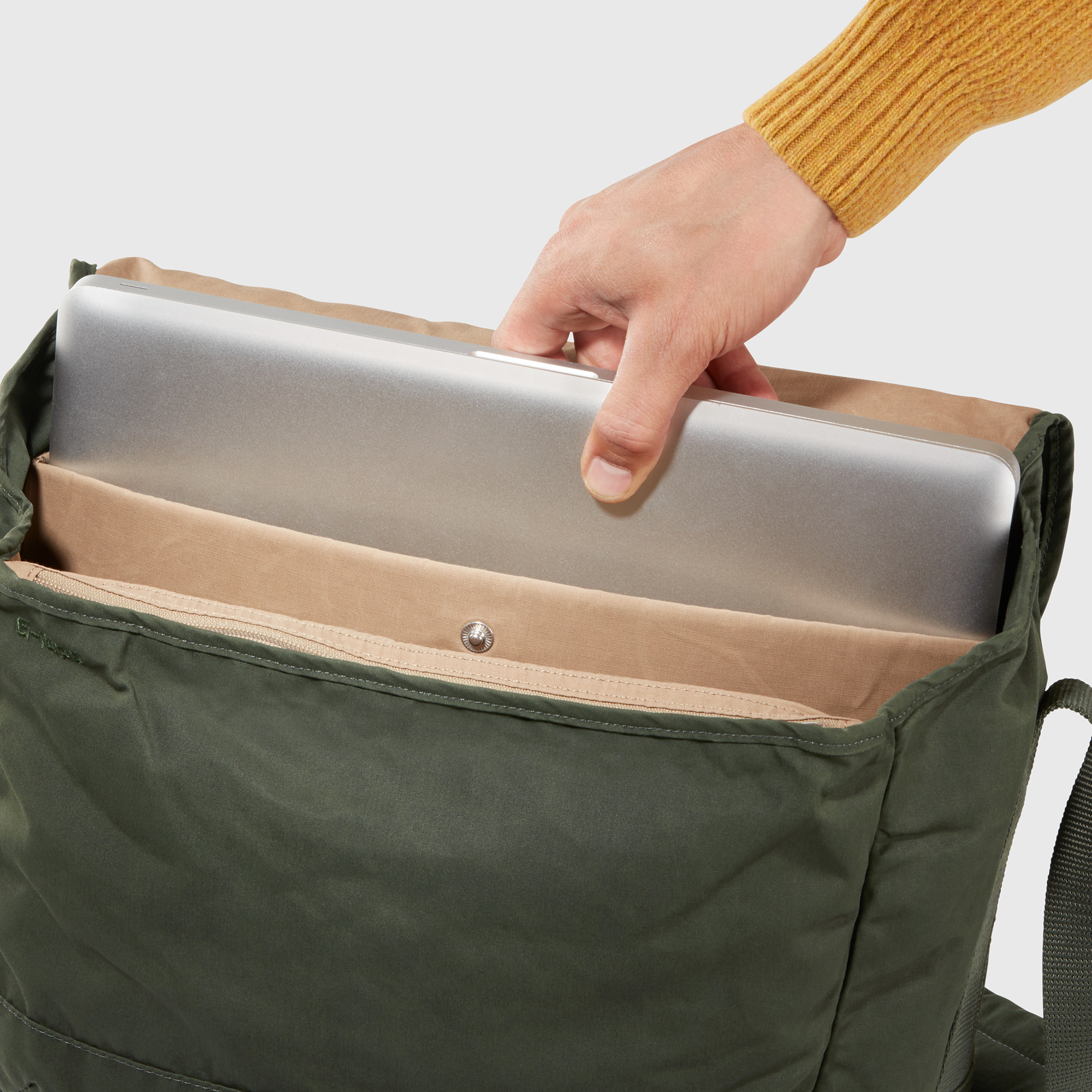 Greenland Shoulder Bag - Image 15