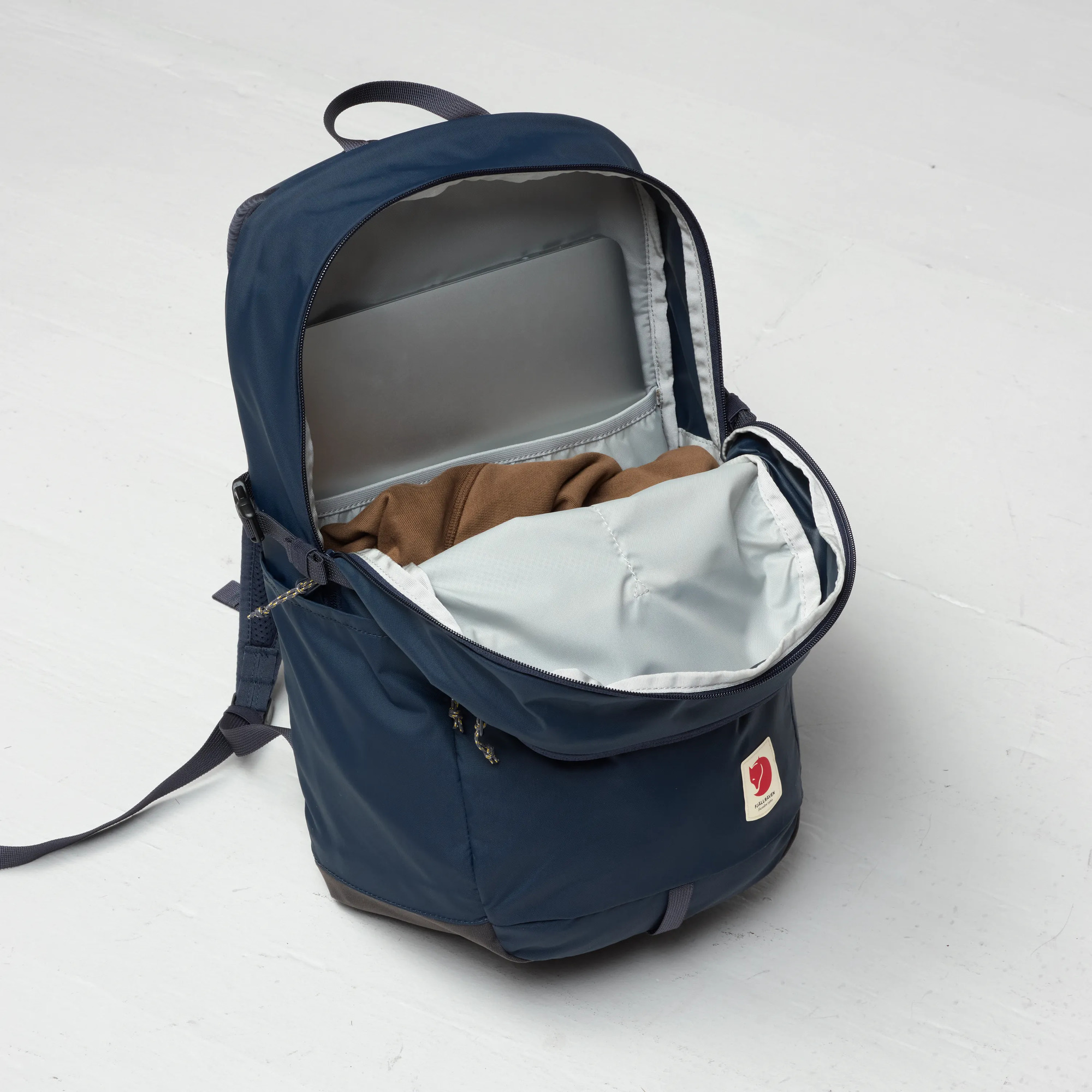 High Coast Backpack 24 - Image 8