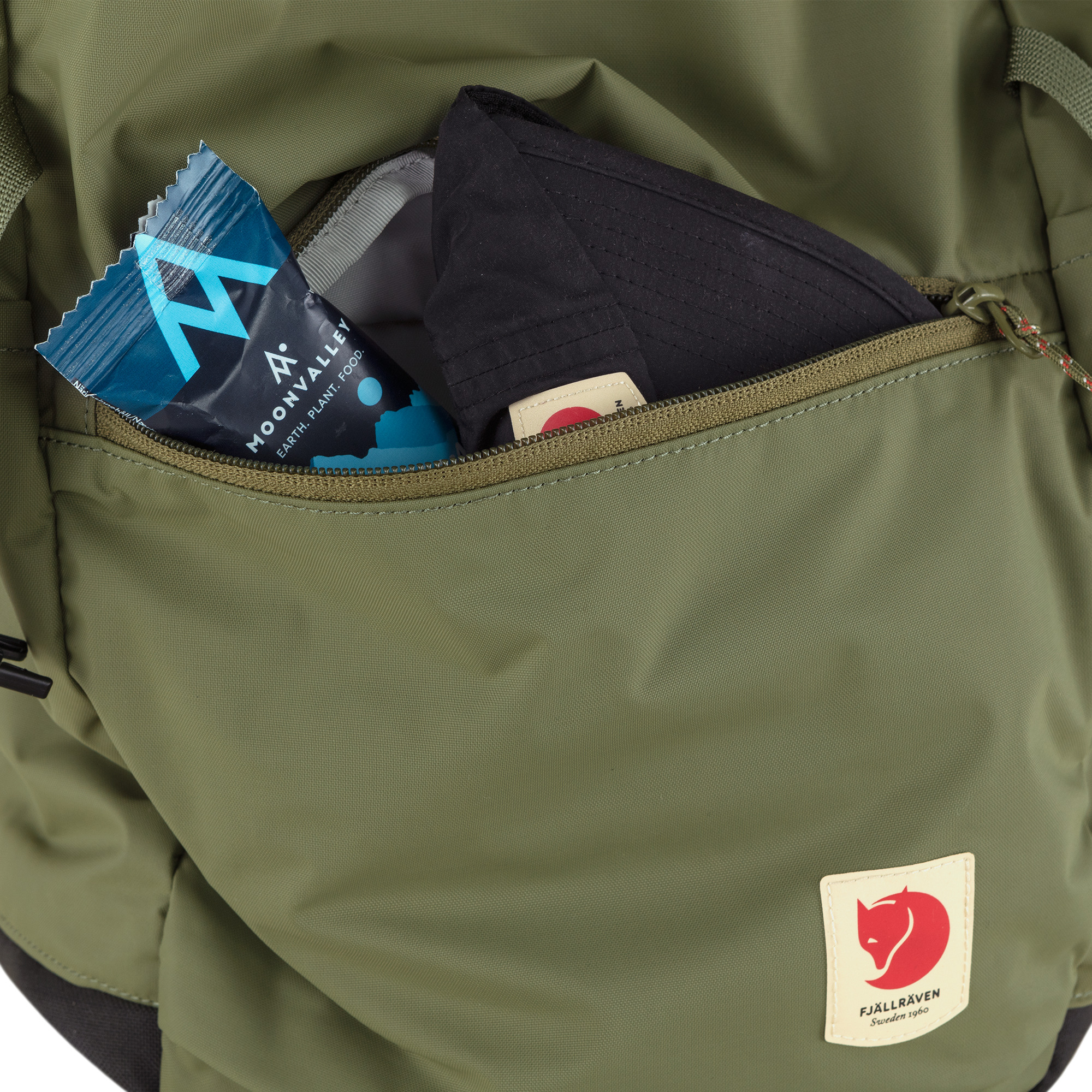High Coast Backpack 24 - Image 10