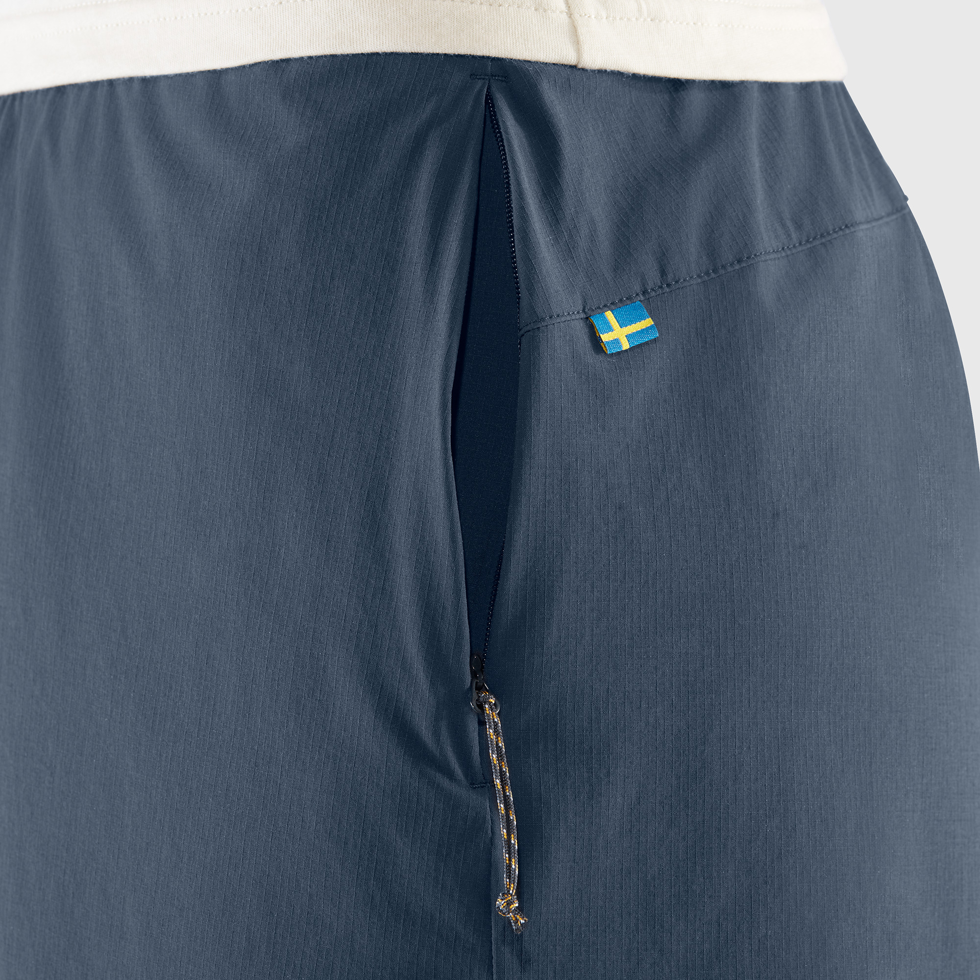 High Coast Relaxed Shorts W - Image 4