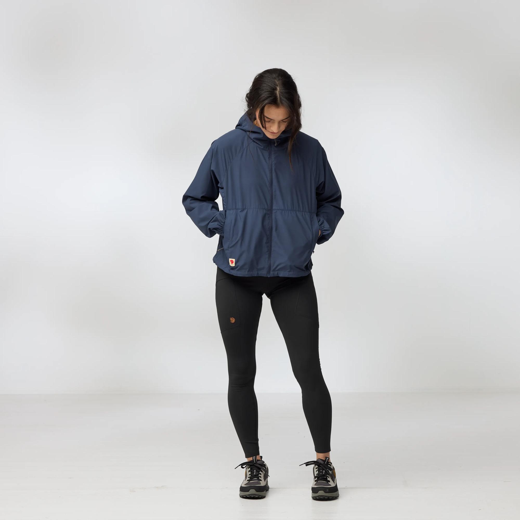 High Coast Short Wind Hoodie W - Image 7