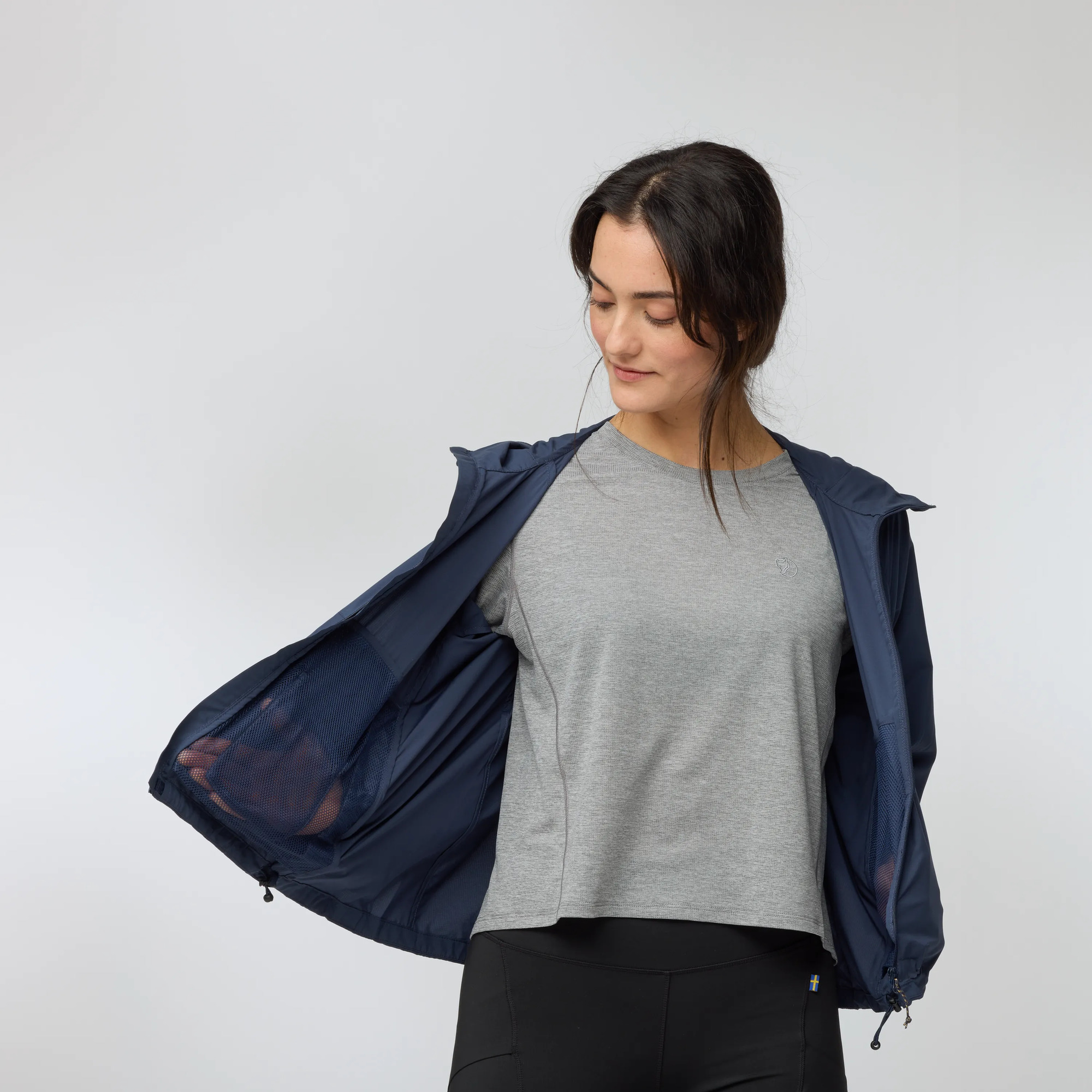 High Coast Short Wind Hoodie W - Image 9