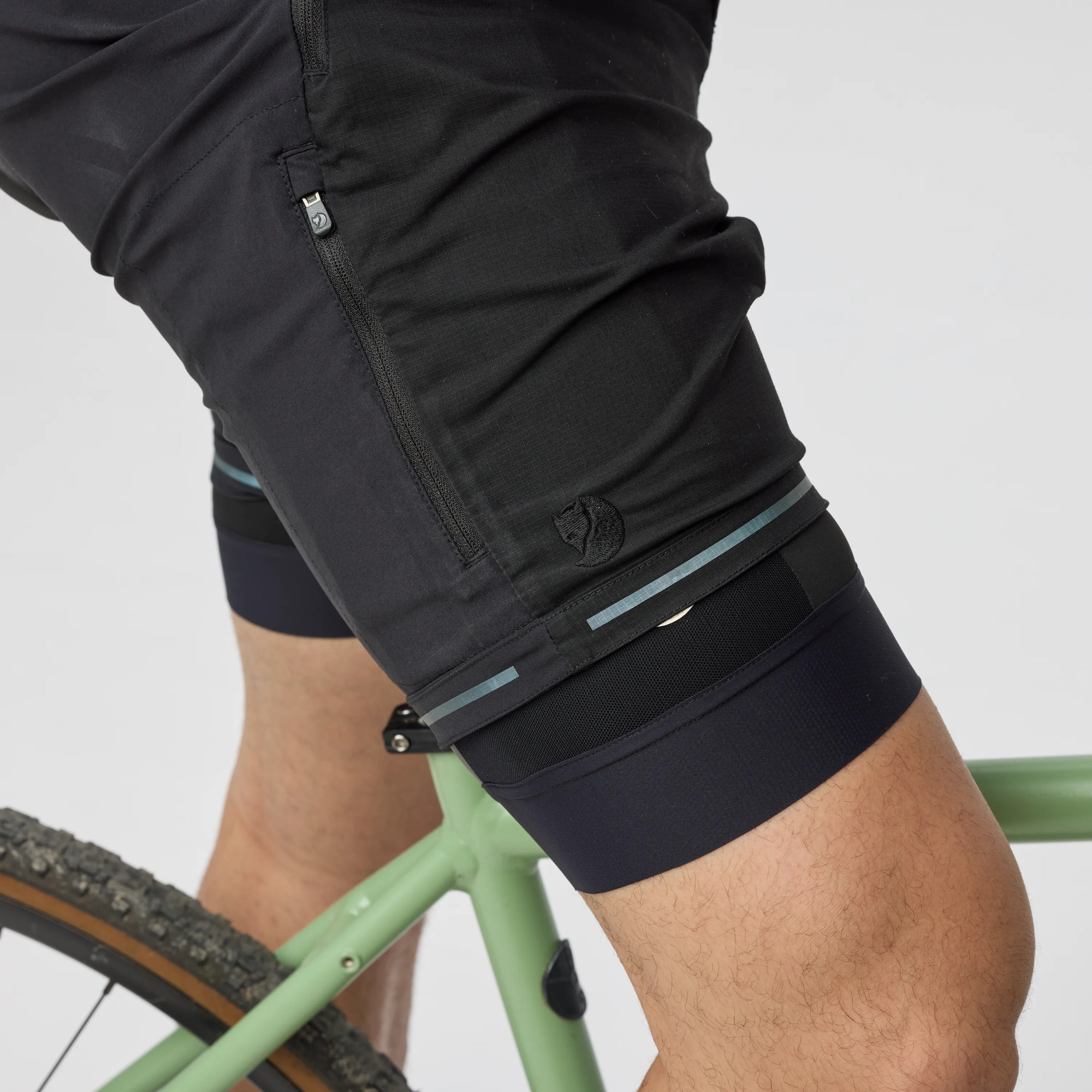 Hoja Bib Shorts M - Image 13