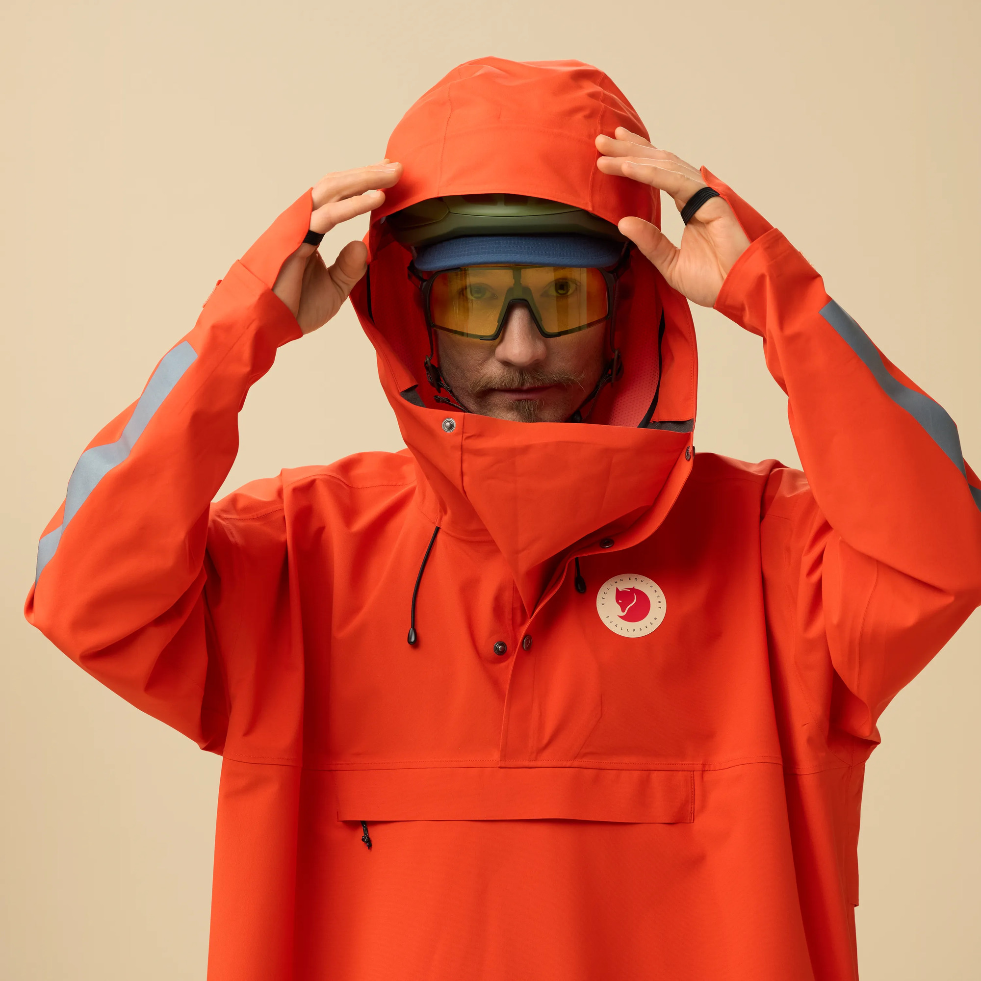 Hoja Rain Fox Poncho - Image 8