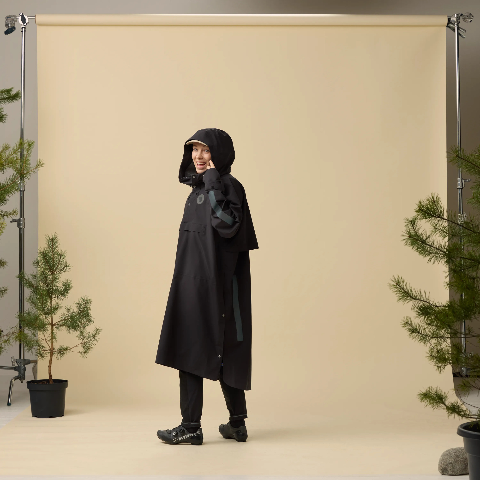 Hoja Rain Poncho - Image 5