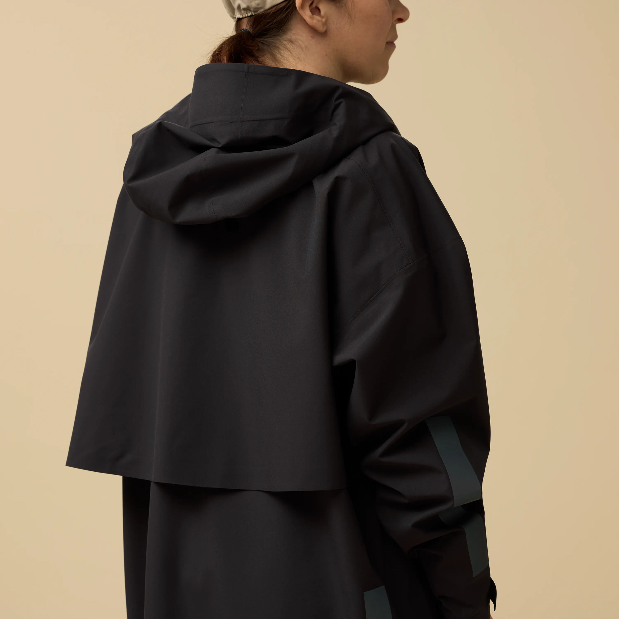 Hoja Rain Poncho - Image 11