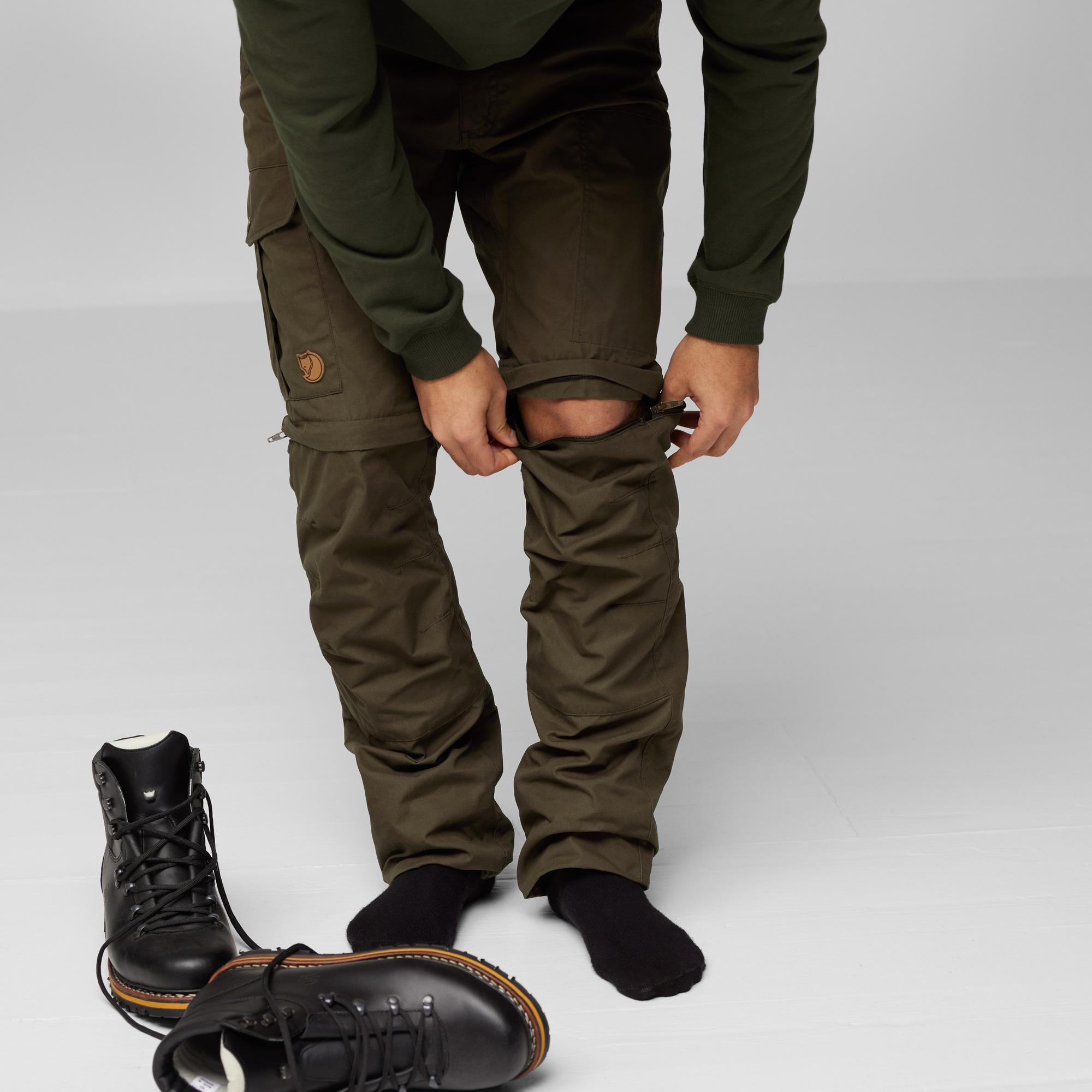 Karl Pro Zip-off Trousers M - Image 10