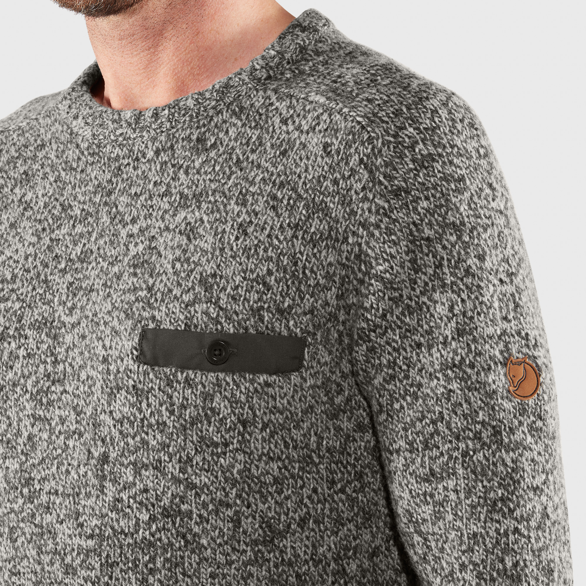 Lada Round-neck Sweater M - Image 5