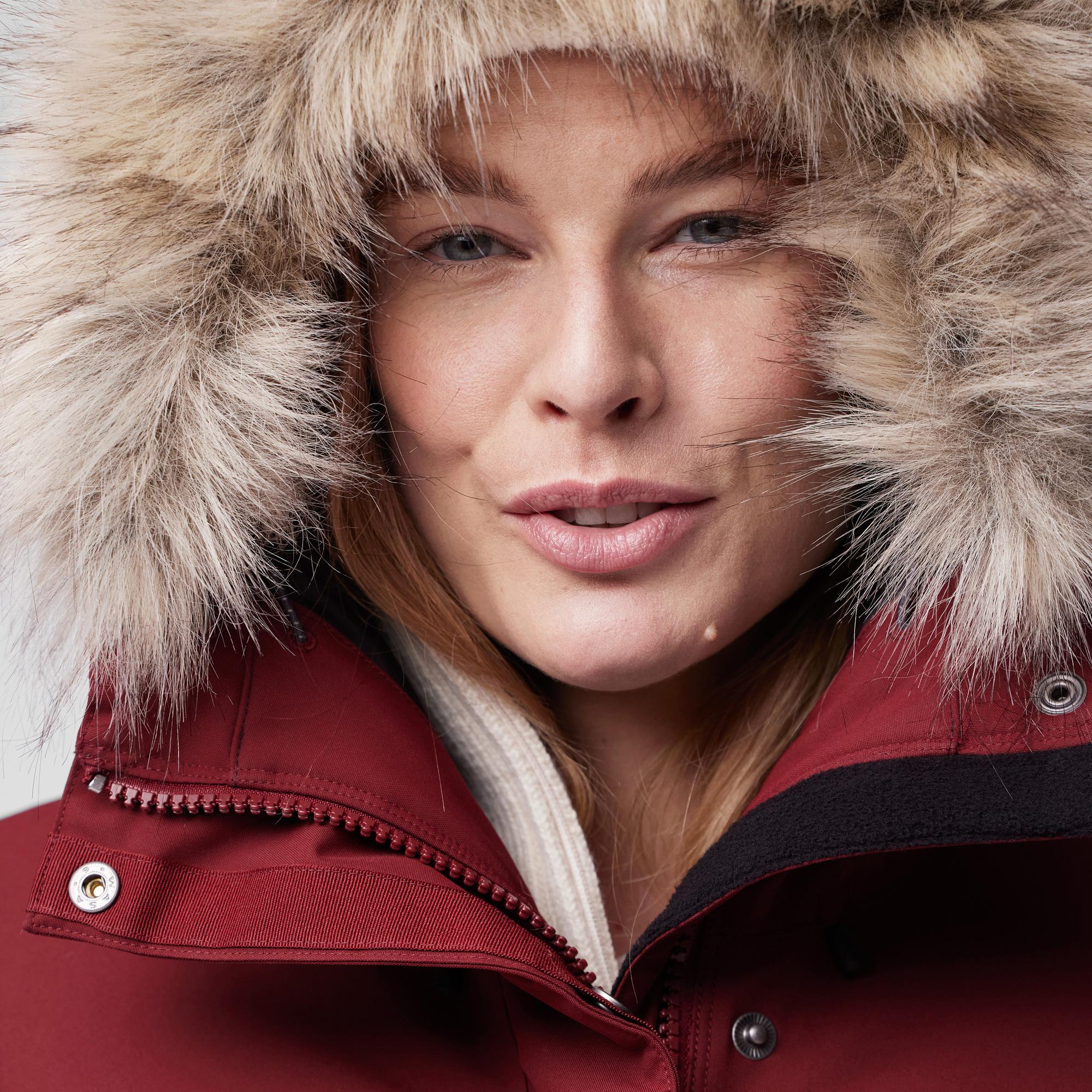 Nuuk Lite Parka W - Image 3