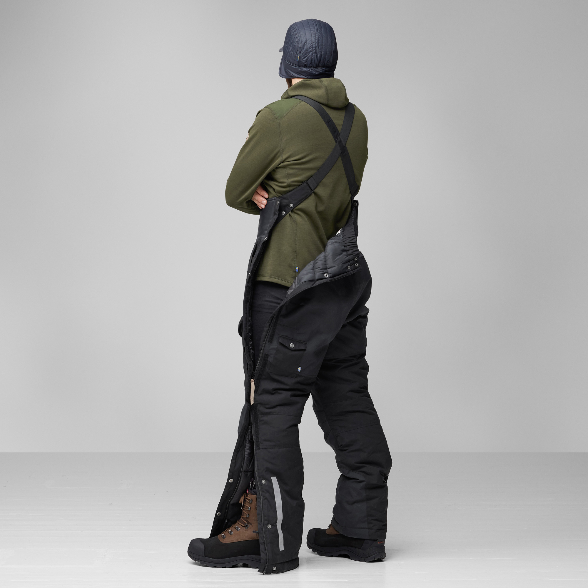 Polar Bib Trousers M - Image 8