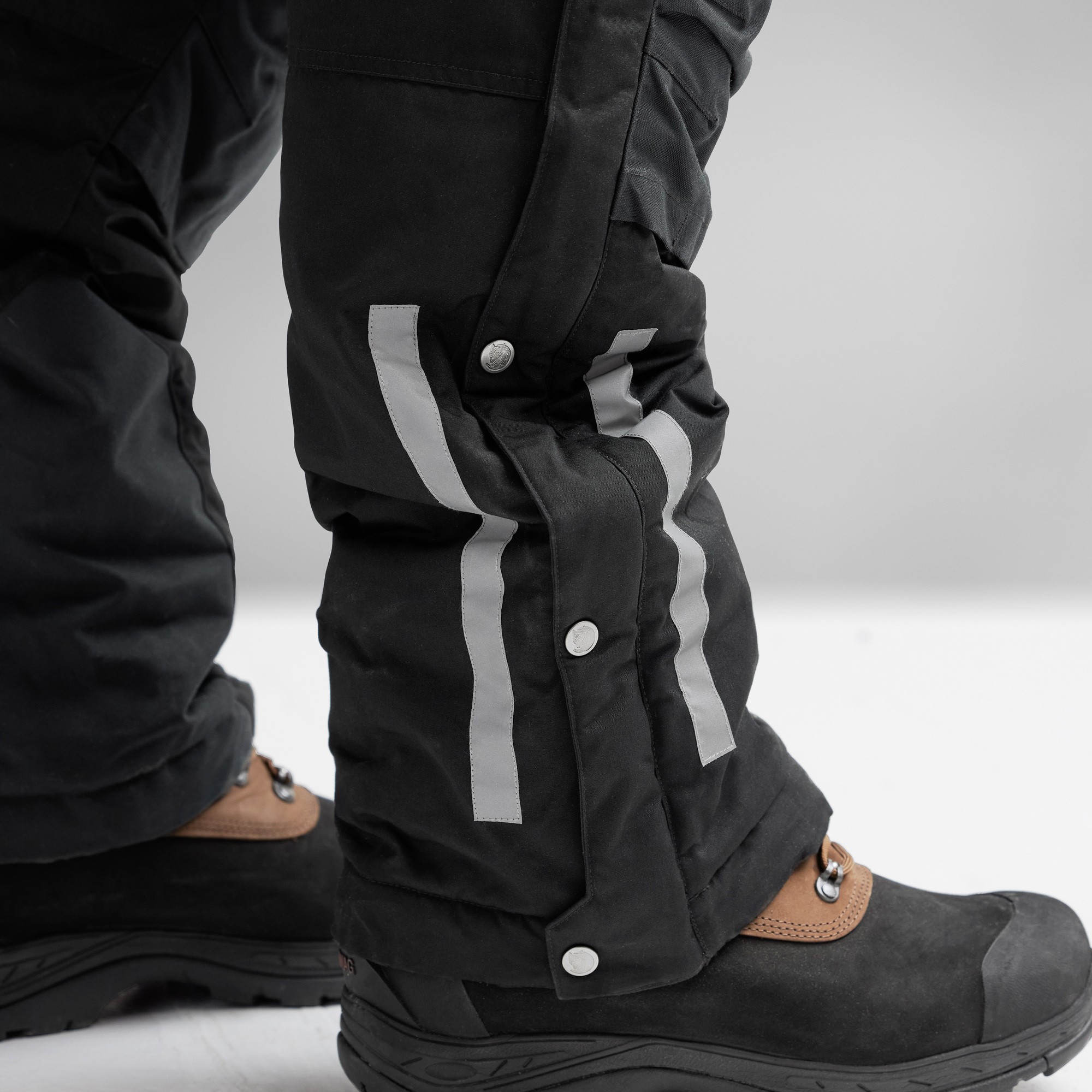 Polar Bib Trousers M - Image 11