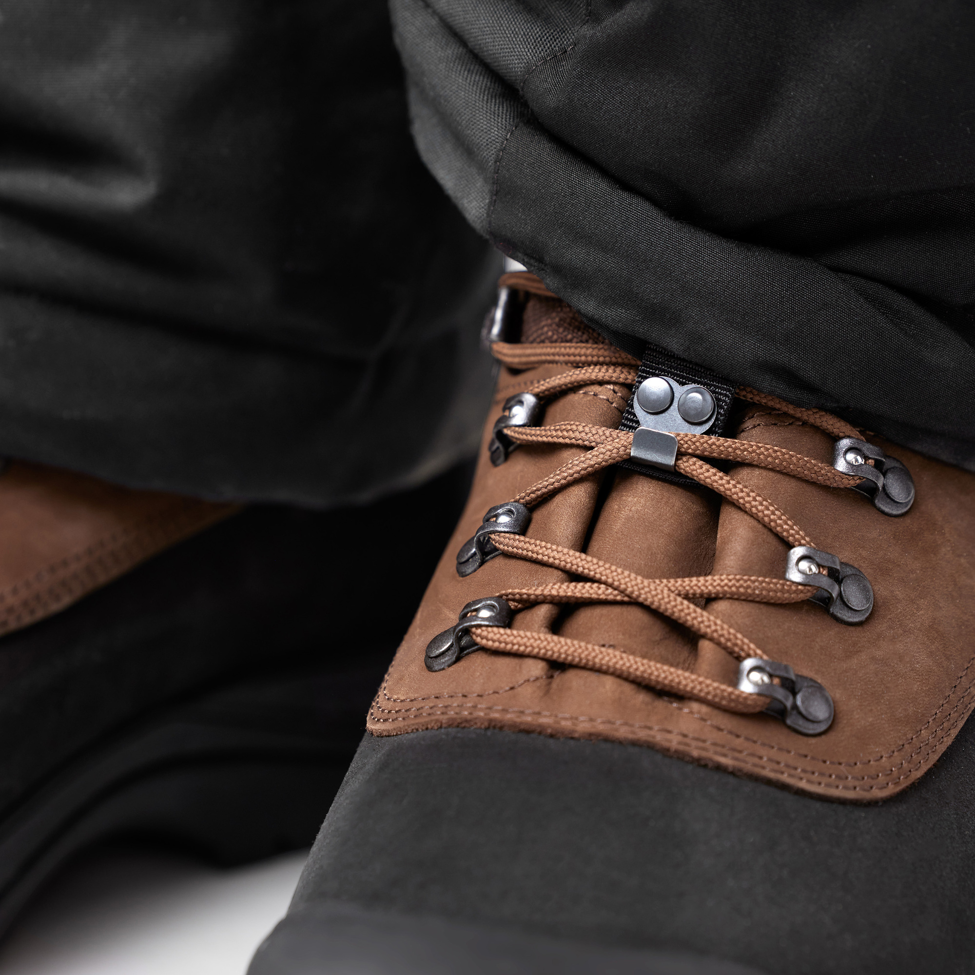 Polar Bib Trousers M - Image 12