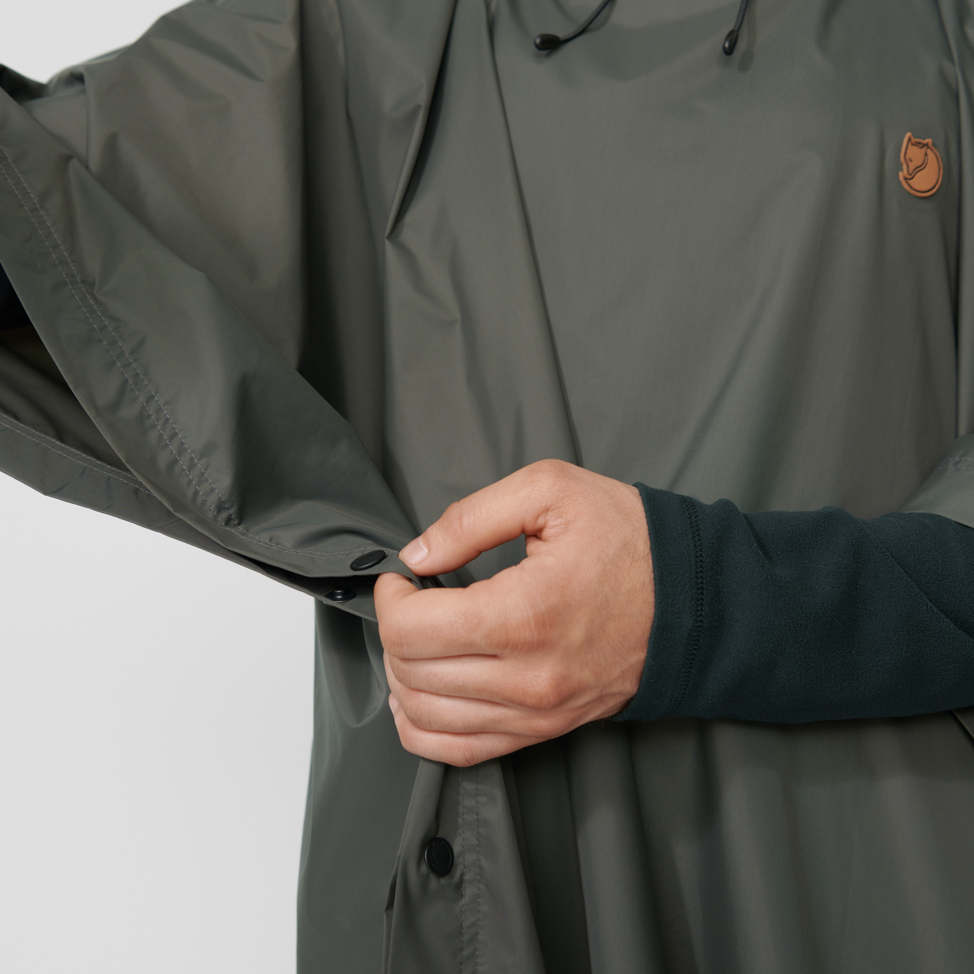 Poncho - Image 5