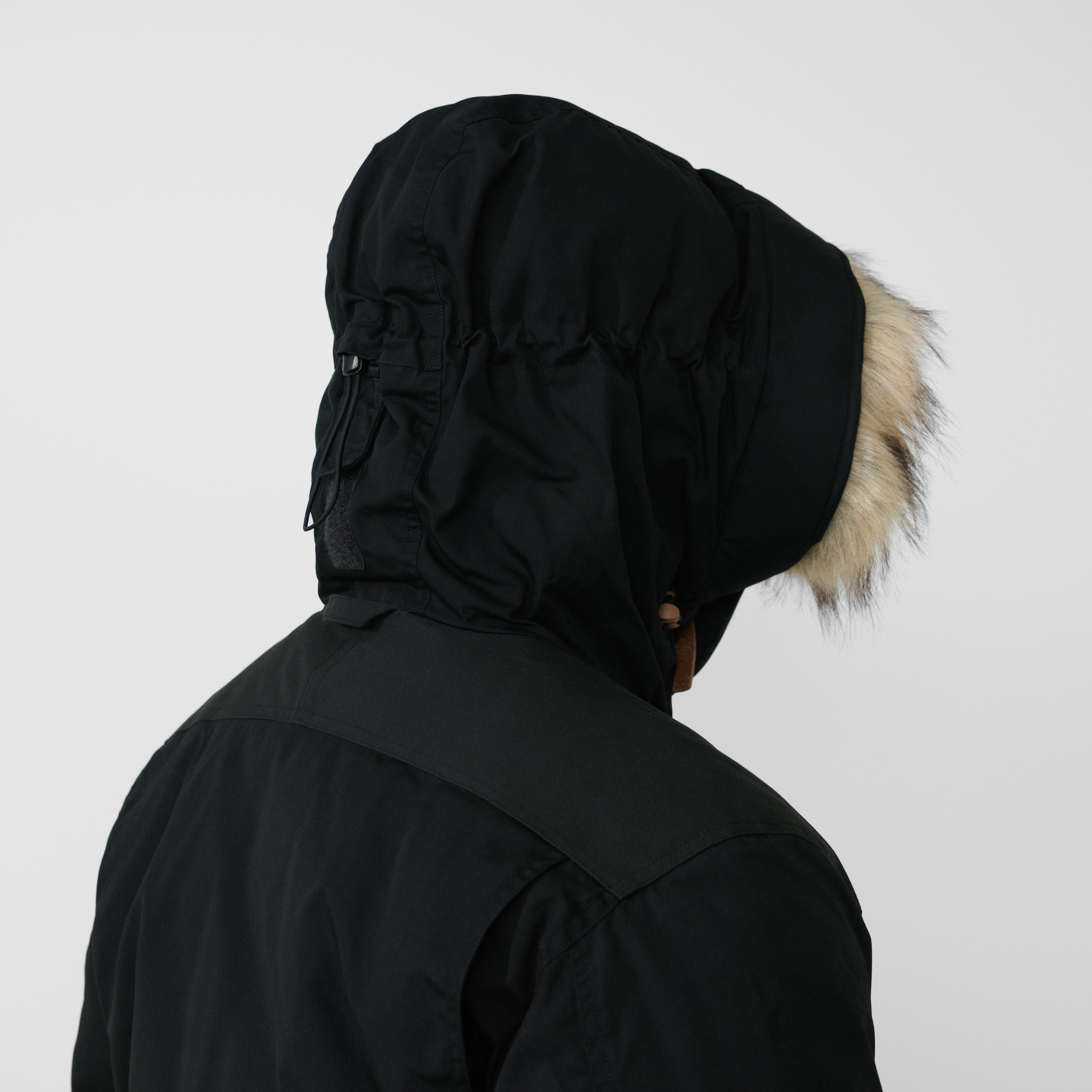 Singi Down Jacket M - Image 4