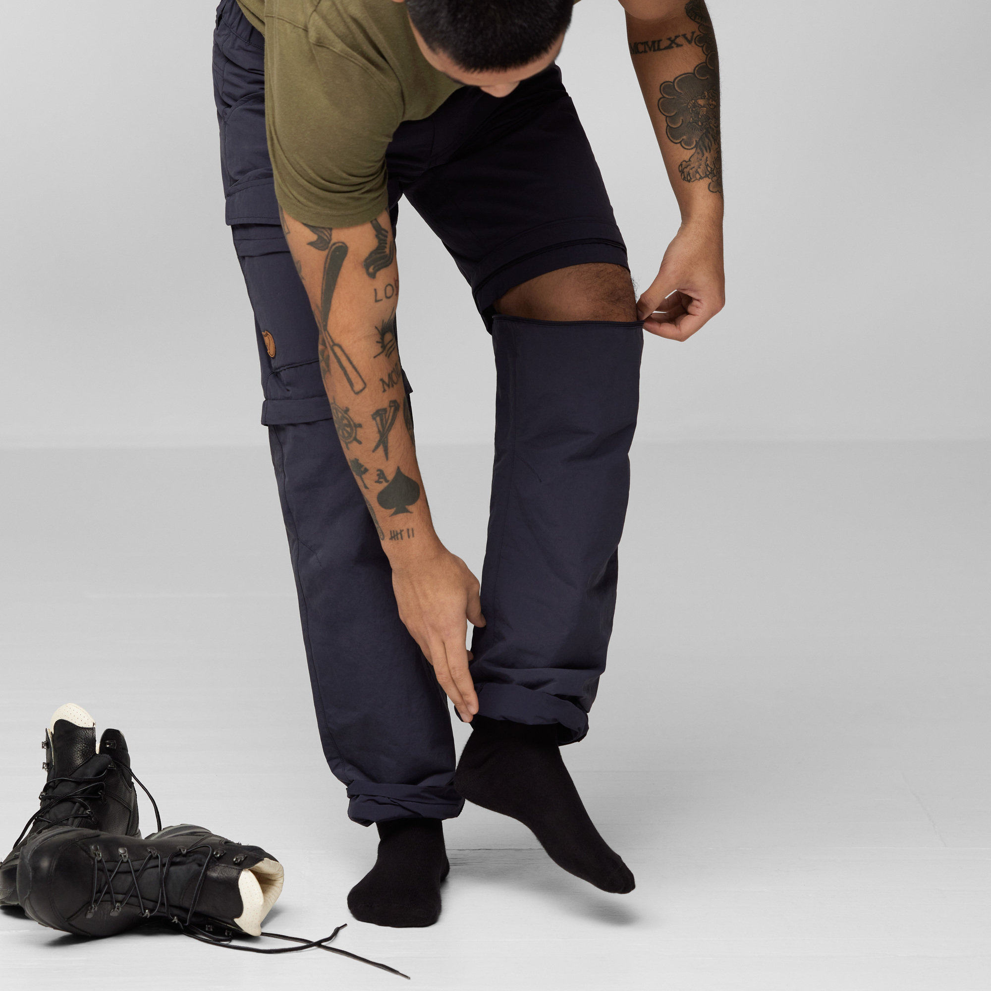 Travellers MT Zip-off Trousers M - Image 11