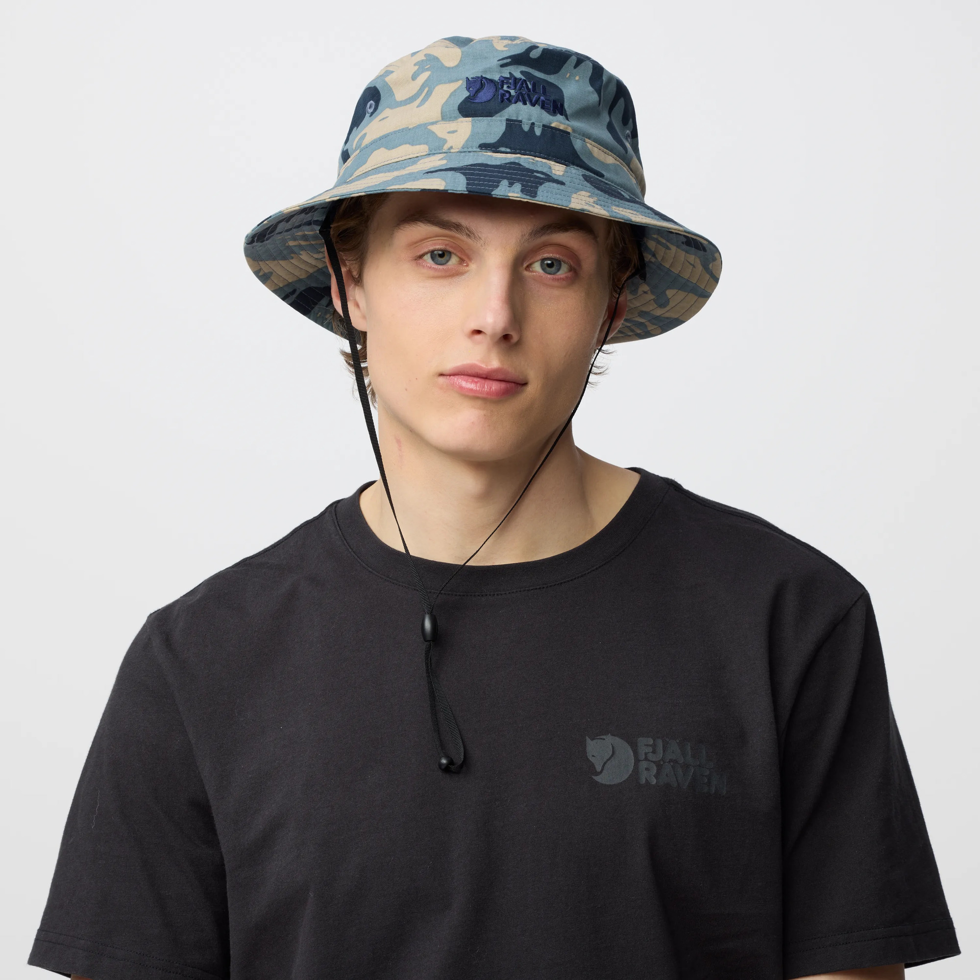 Vardag Bucket Hat - Image 1