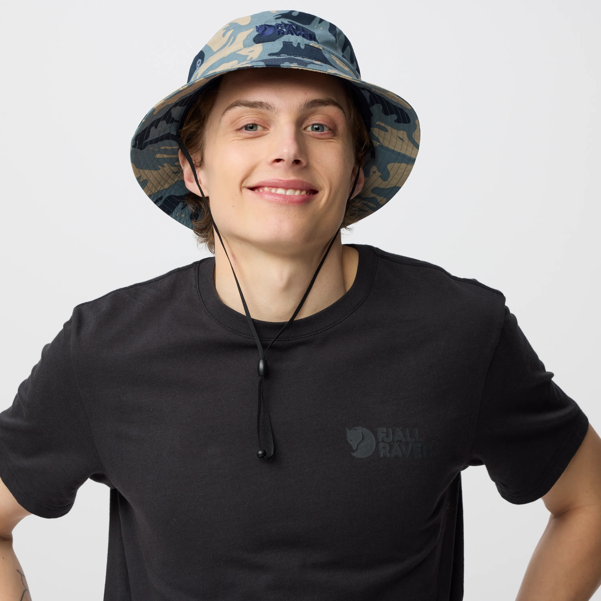 Vardag Bucket Hat - Image 4