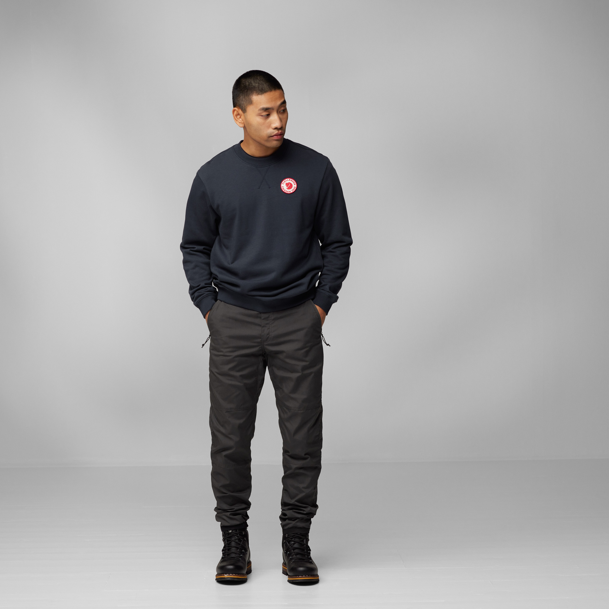Vardag Trousers M - Image 1